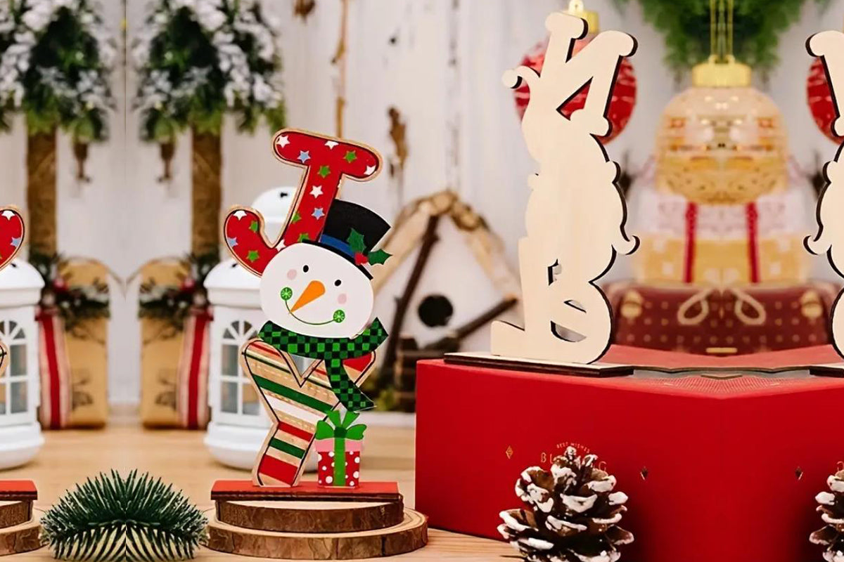 Christmas Wooden Letter Figurine Ornaments Set with Santa Snowman Gnome Table Decoration Signs-Snowman