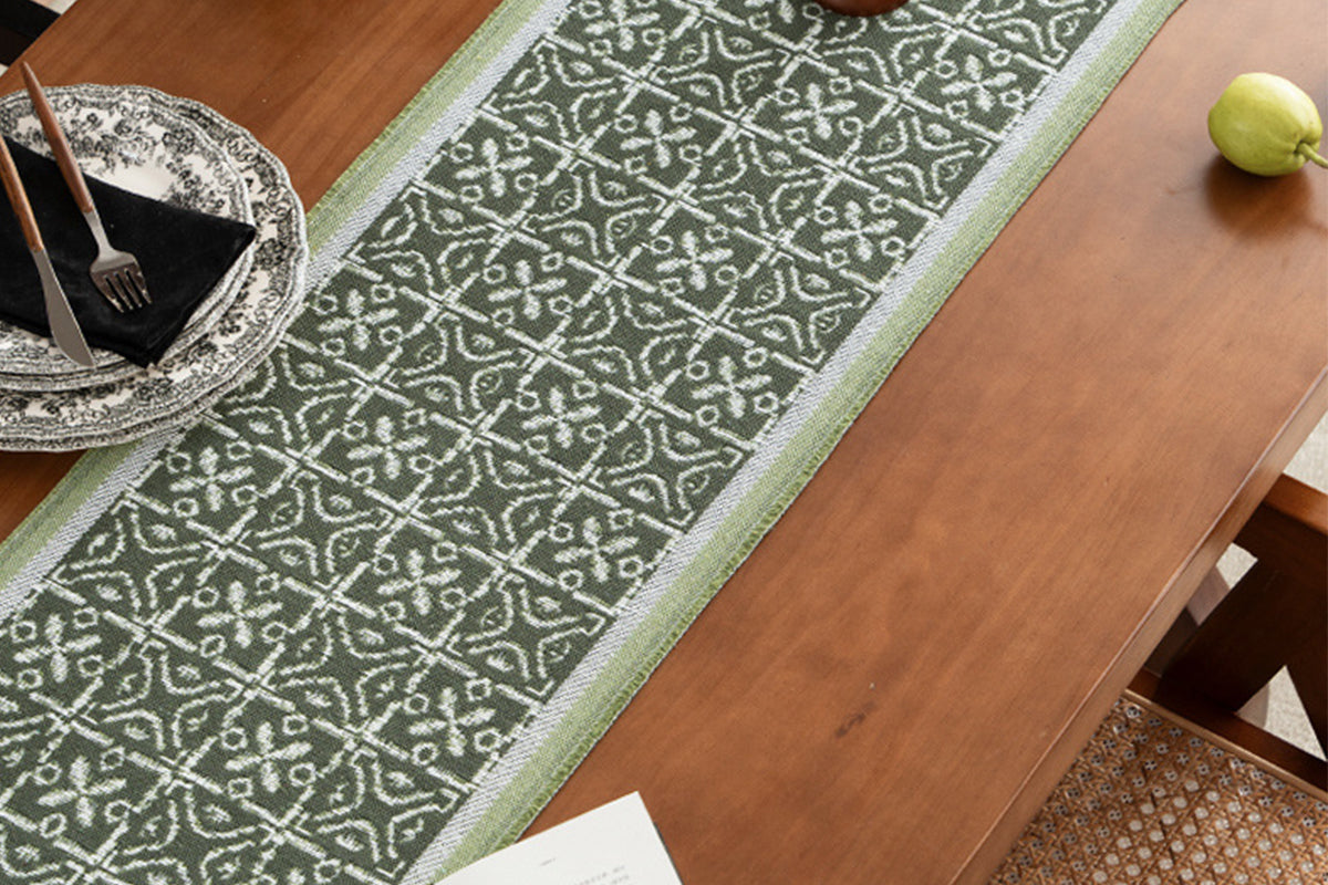 Heavy Rustic Table Runner Imitation Linen Braided Macrame Table Runner -Green
