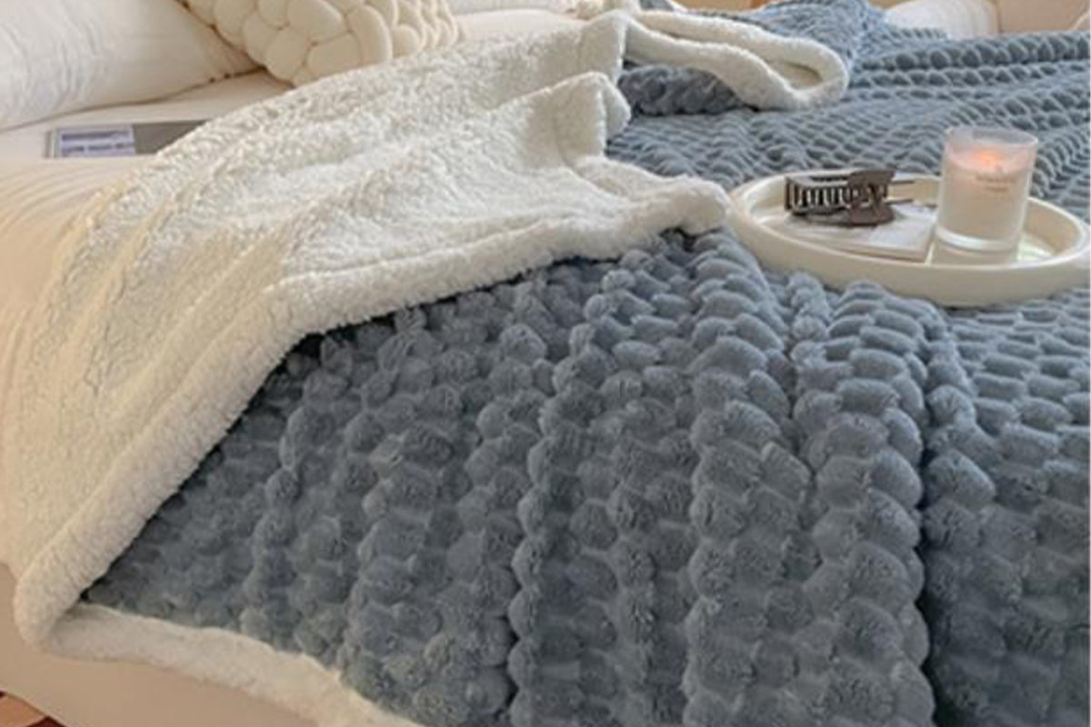 Fluffy Fleece Comforter Soft Warm Winter Jacquard Throw Blanket for Couch Bed -Blue