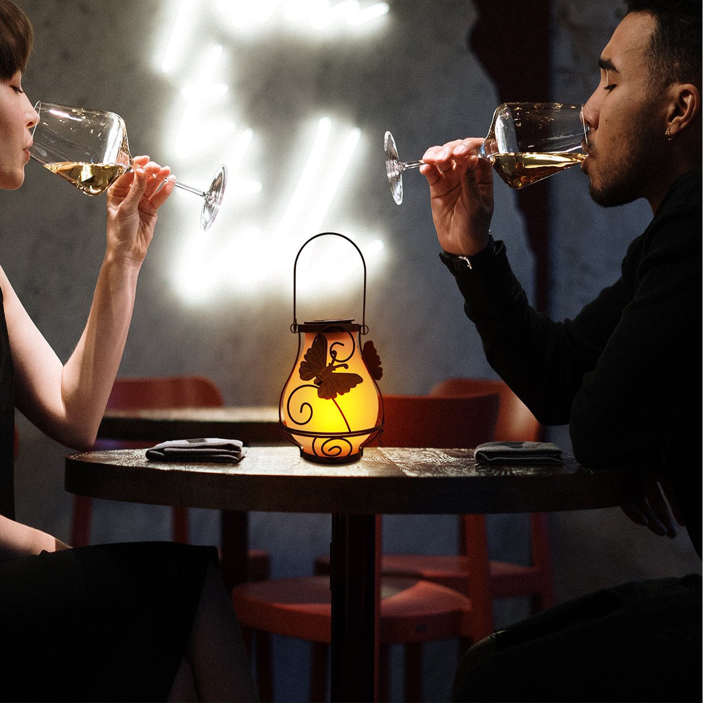Waterproof LED Flame Lights Metal Solar Lantern Outdoor Hanging Lanterns -Butterfly Flame Lamp