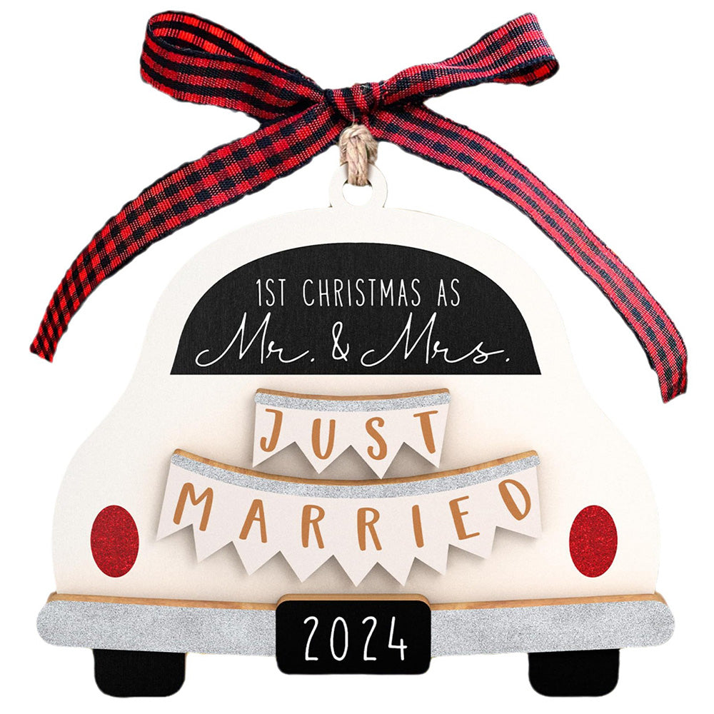 2024  Christmas Ornament Wooden Marriage Ornament for Couples Newlywed Style