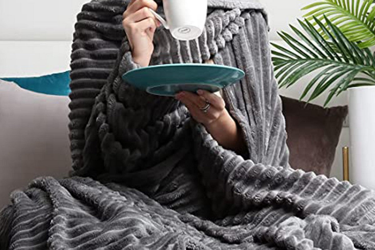 Super Soft Warm Flannel Plush Blankets Throws For Couch Sofa Bed-Grey