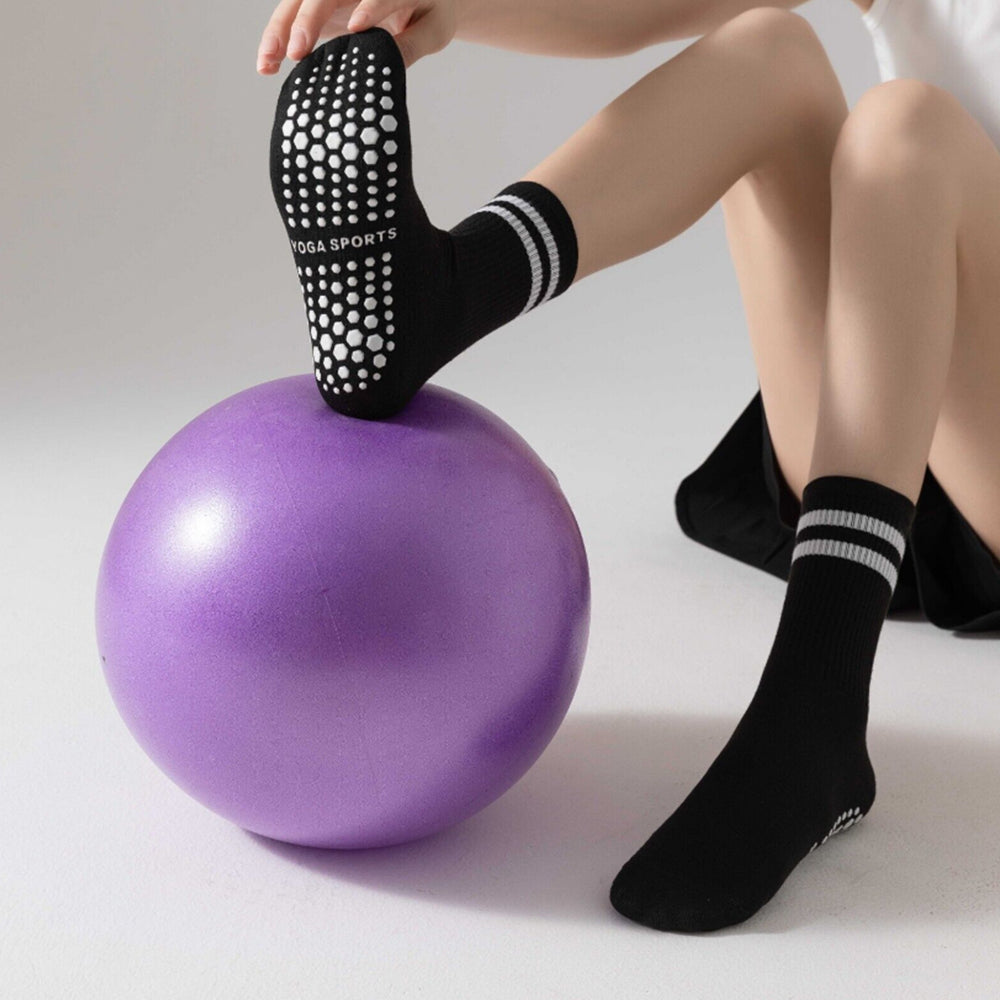 3 Pairs of Yoga Socks Non-Slip Grips Anti-Skid Pilates Barre Dance Cushioned Socks Black