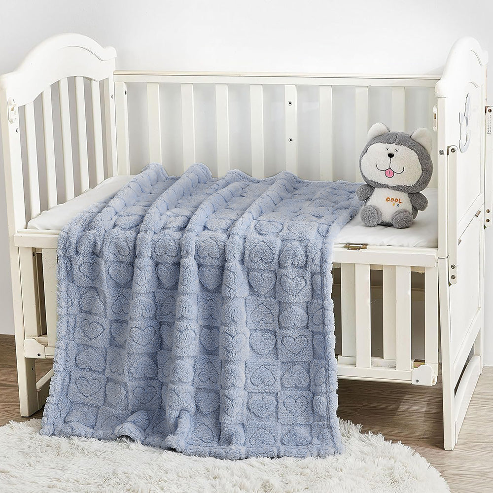 Cozy Fleece Blanket Heart Checkered Blanket for Sleeping Napping Blue
