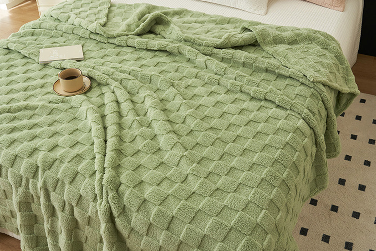 Soft Fleece Throw Blanket Checkered Jacquard Throw Blanket for Couch Bed-Green