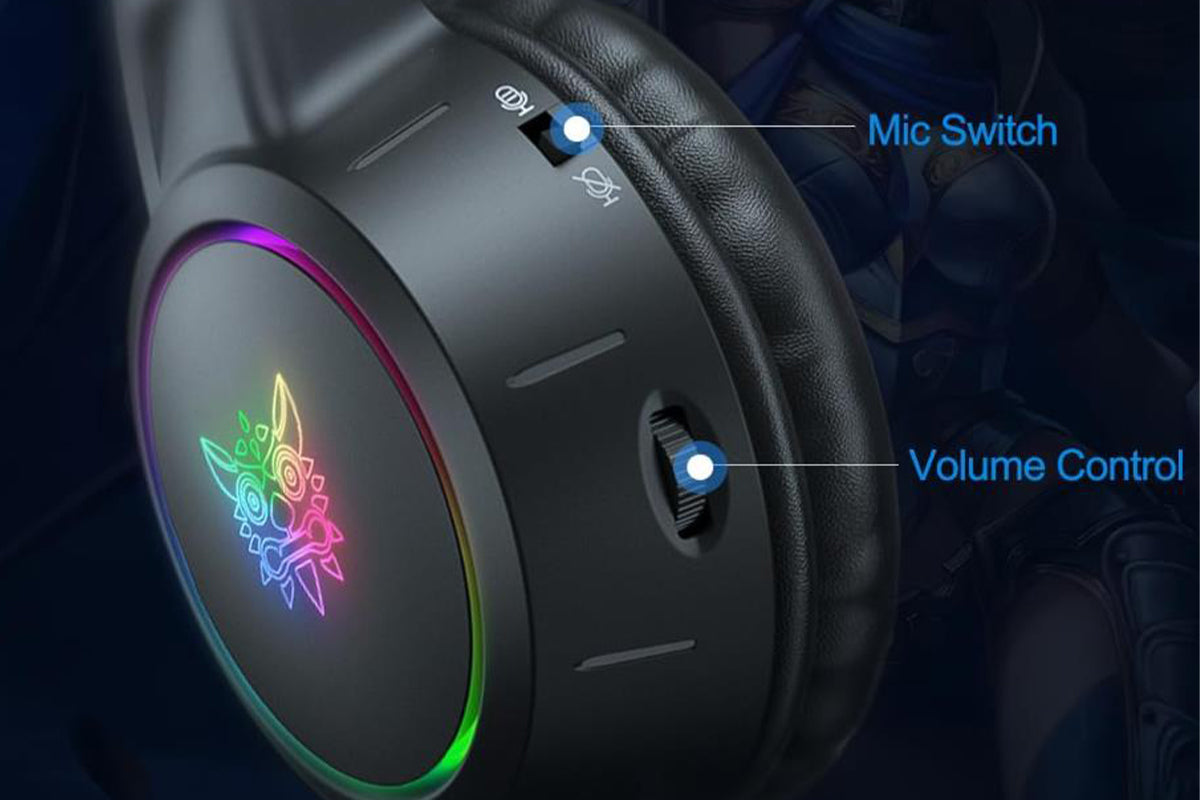 Gaming Headset with Detachable Cat Ears Wired Over LED Ear Headphones with Mic for PC Laptop PS4 PS5 Xbox Switch -Black