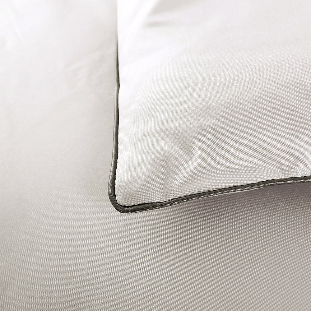 4 Pieces Set Summer Cool Feeling Bedding Set Air Conditioning Comfy Comforter Pillowcase Bed Sheet Light Grey