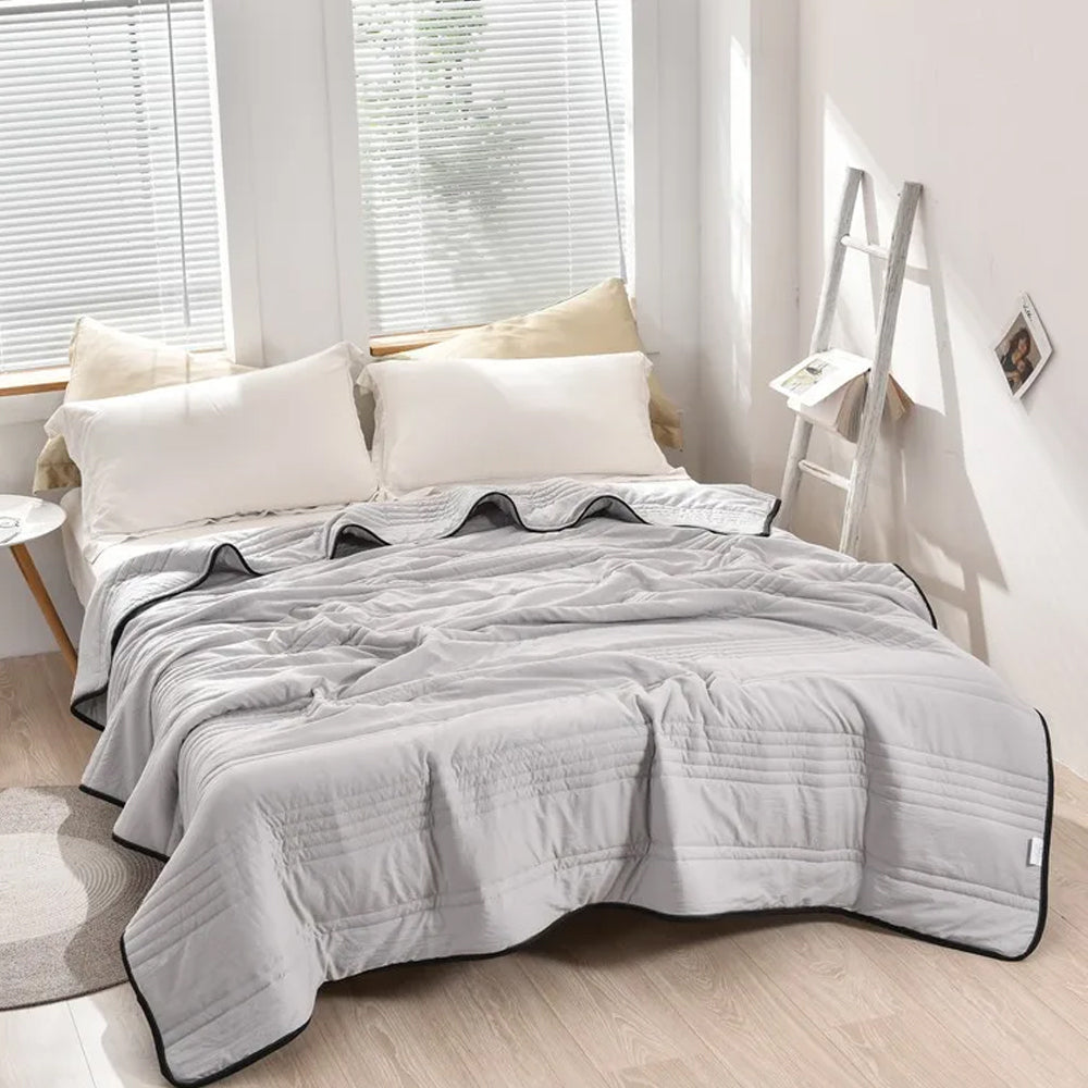 Summer Blankets Air Condition Comfort Lightweight Thin Quilt Grey