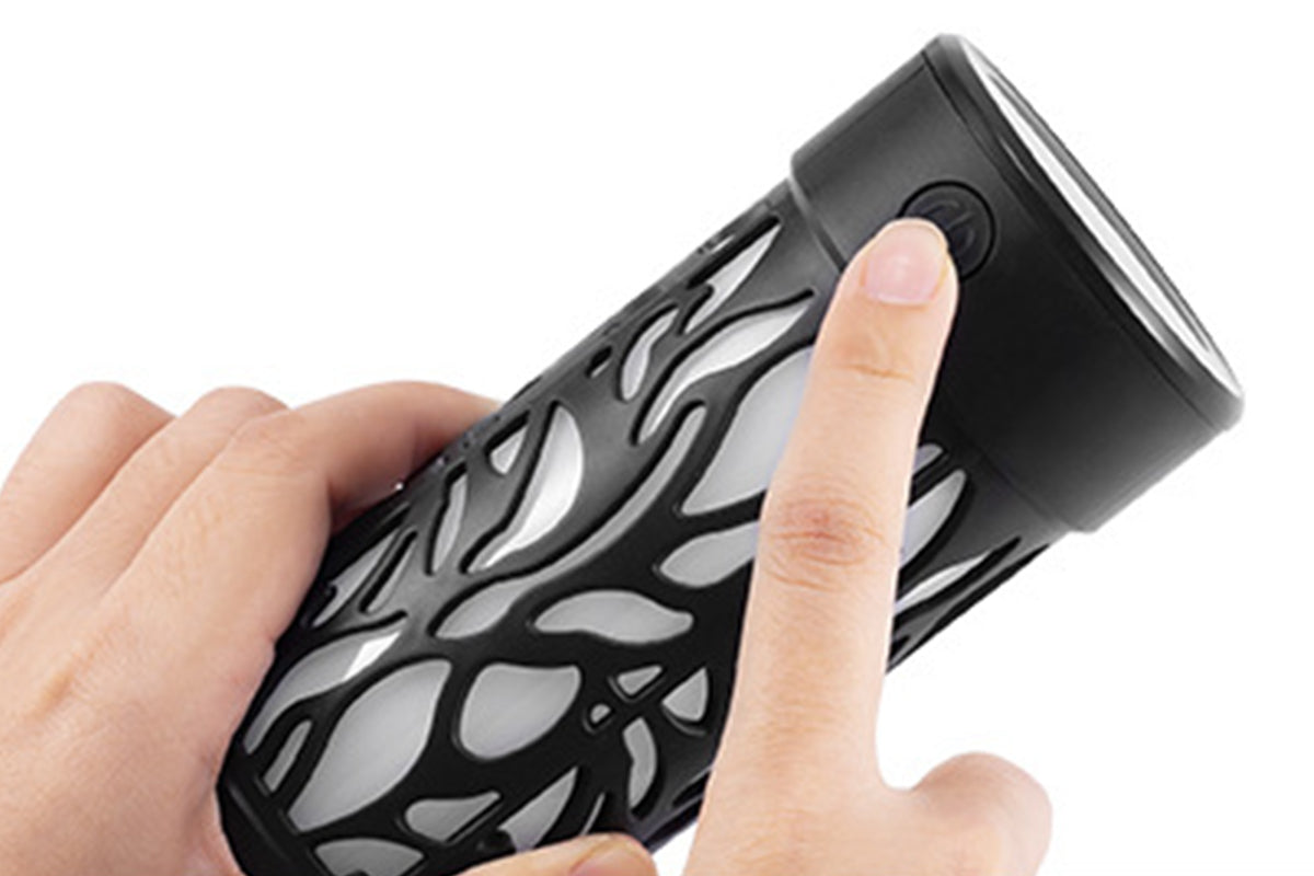 Solar LED Tiki Torch With Flickering Flame Solar Outdoor Light