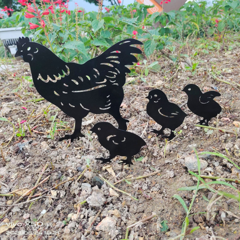 4Pcs Set Metal Chicken Decorative Garden Stakes Chicken Family Silhouette Stake Outdoor Garden Decor
