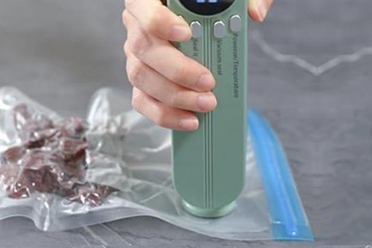 Portable Mini Vacuum Sealer for Food Storage with Rechargeable Handheld Sealing and Air Pump -Green