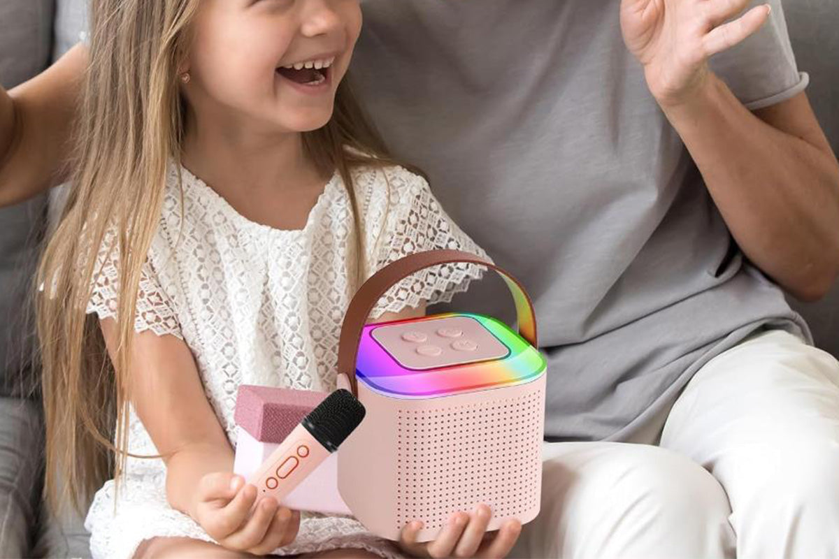 Bluetooth Mini Karaoke Machine Karaoke Speaker with 2 Wireless Microphones and Party Lights for Family Birthday Gifts -Pink