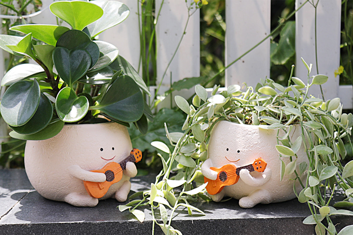 2Pcs Smily Face Planter Pot with Drainage Hole Cute Resin Head Planters Unique Guitar Succulent Pots for Indoor Outdoor Plants Gift-Each of Size