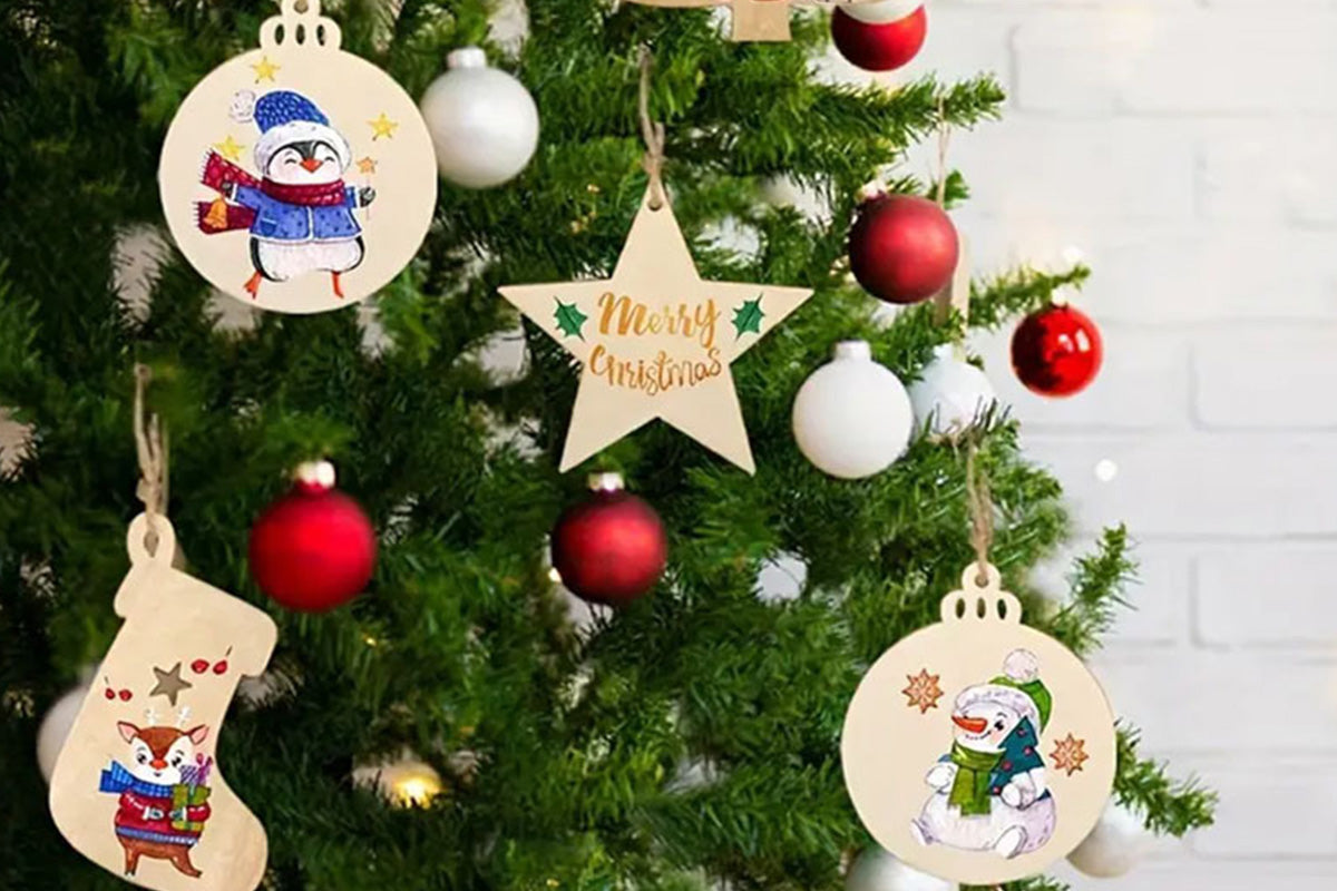 100Pcs Wooden Christmas Tree Decorations Assorted Blank Shapes for Painting