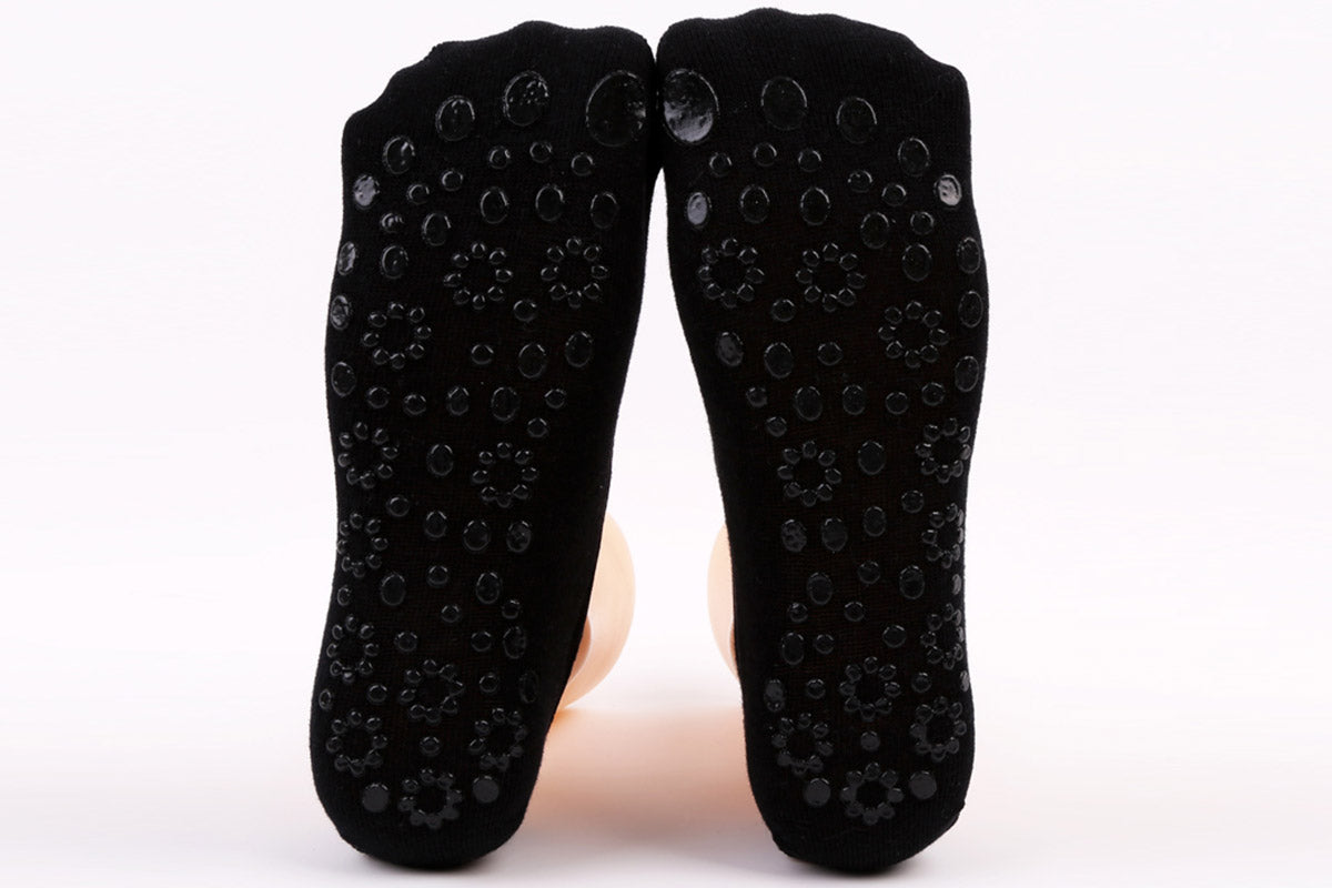 Anti Slip Yoga Ballet Socks Bandage Cotton SocksSports Socks Non slip Yoga Athletic Socks for Barre Ballet Barefoot Workout Hospital-6 Pairs(3 Pairs Black and 3 Pairs Pink)