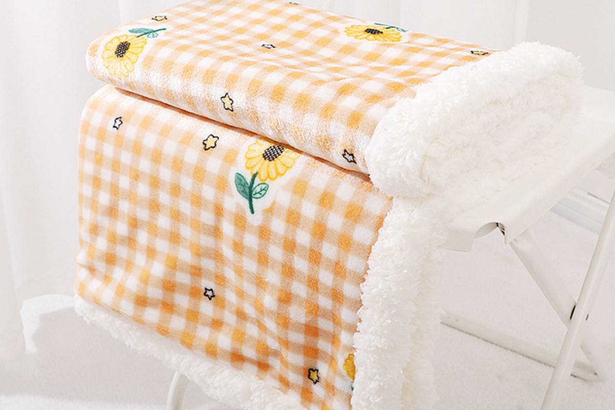 Pet Dog Bed Blankets Fluffy Fleece Dog Throw Blankets Sleep Mat-Orange