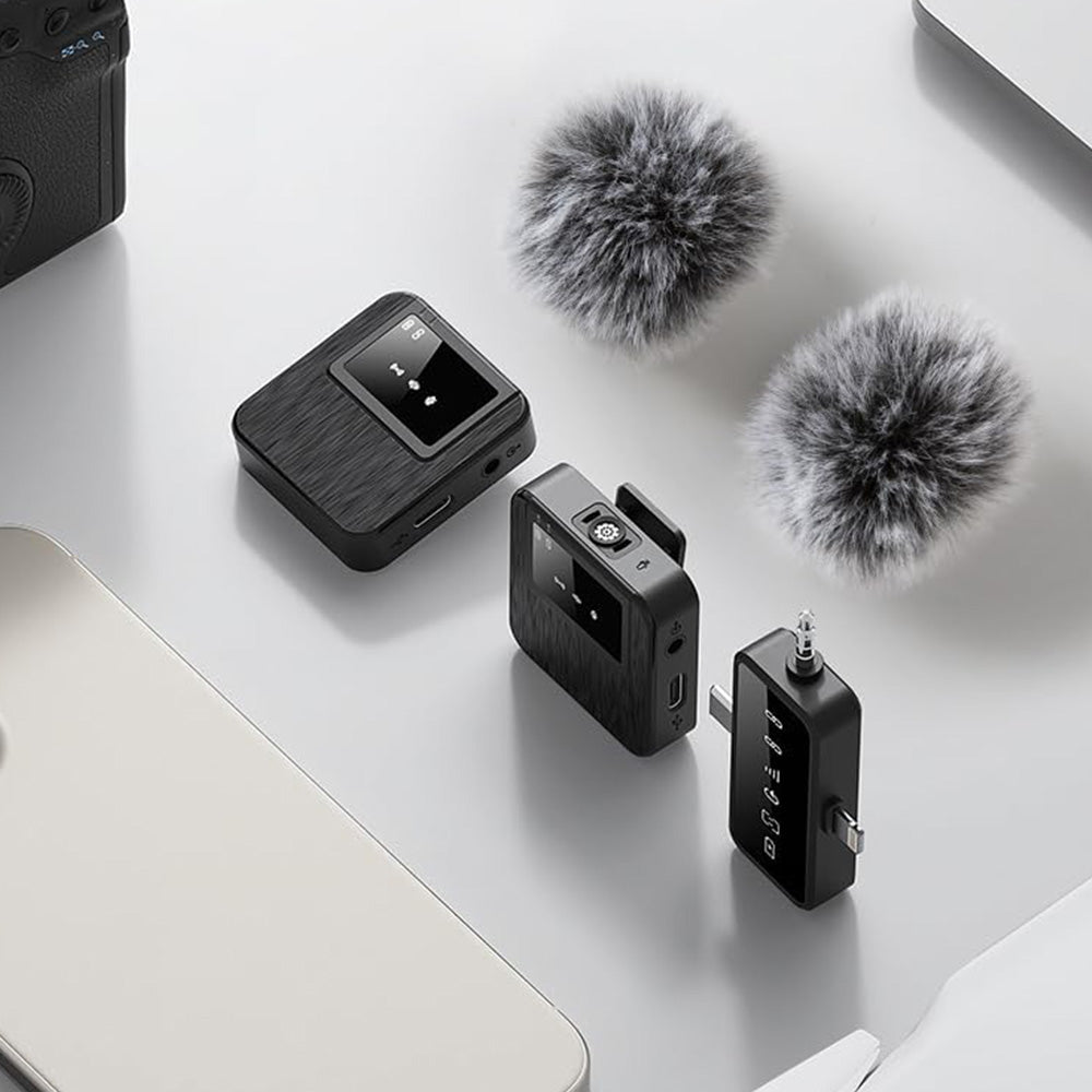 3-in-1 2.4G Wireless Lavalier Microphone Set Compatible with iPhone Android Device for Recording Live Streaming