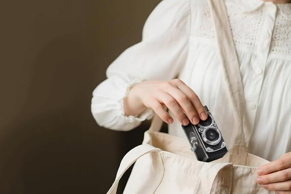 Mini Vintage Digital Camera with 16GB Card Retro Point and Shoot Pocket Camera