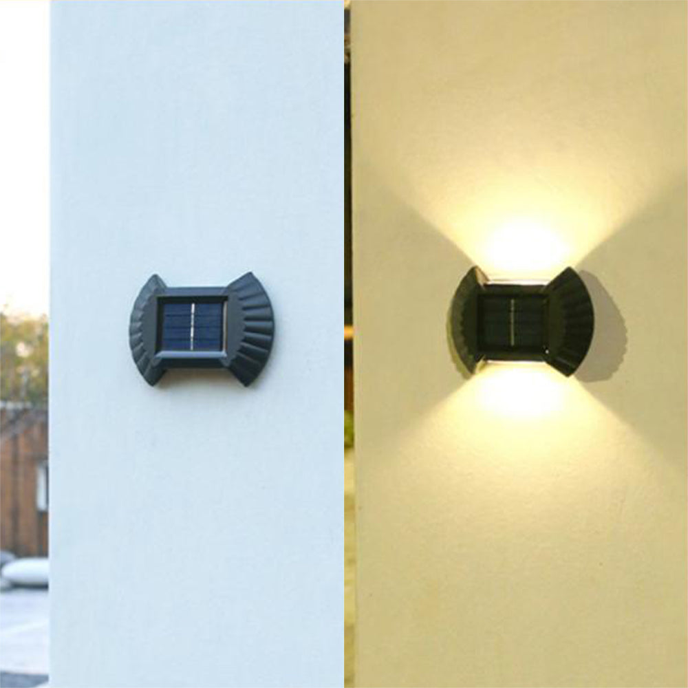 Solar Wall Light 4Pcs 2LED Solar Wall Lamp Shell Garden Night Lights -Warm white