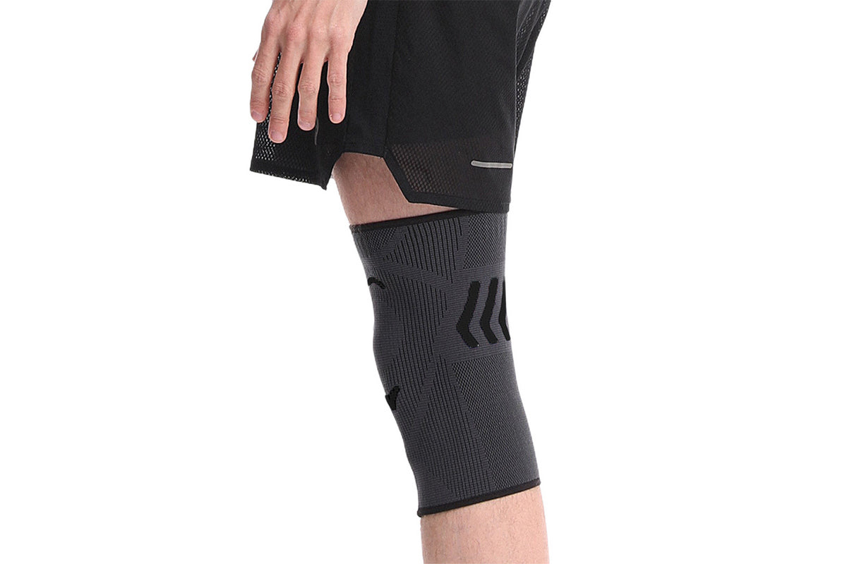 Knee Braces Knee Support for Weightlifting Running Workout Knee Pain Relief-Black