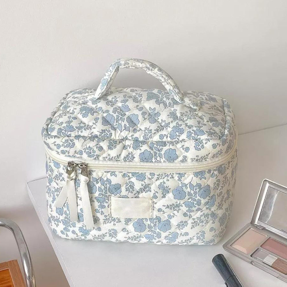 Large Travel Make Up Organizer Bag Floral Cute Cosmetic Bag for Women Girls Aesthetic Toiletry Bag Blue