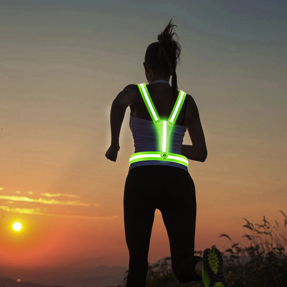 Adjustable LED Reflective Vest Rechargeable Running Gear with Night Light Green