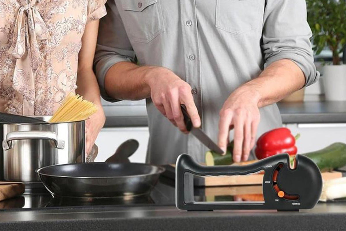 4-Stage Knife Sharpener Manual Serrated Knife Sharpener Tool for Kitchen Chef