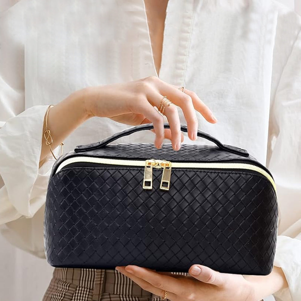 Makeup Bag Large Capacity Travel Cosmetic Bag Portable PU Leather Makeup Bag Organizer Black