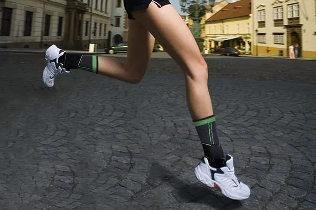 Sports Ankle Brace Support Compression Sleeve for Foot Stabilization-Black