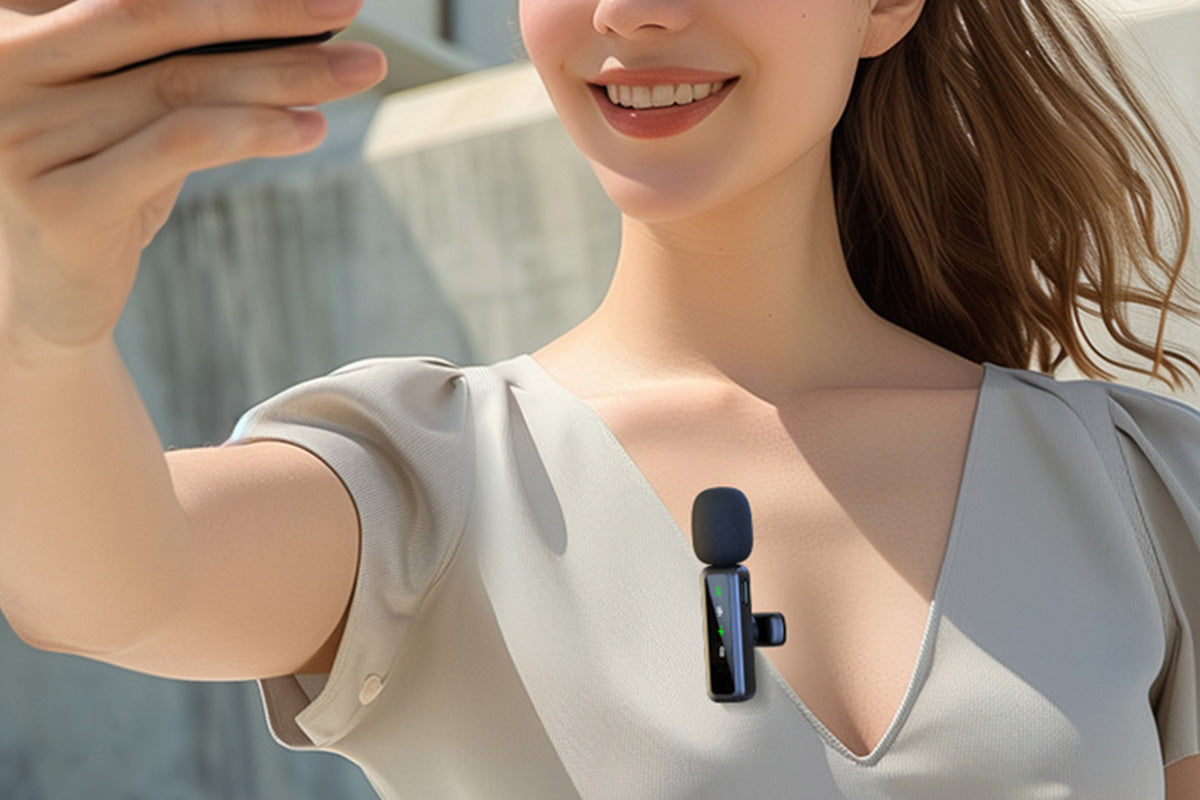 3 in 1 Wireless Lavalier Microphone for iPhone USB-C Microphone for TikTok YouTube Vlog