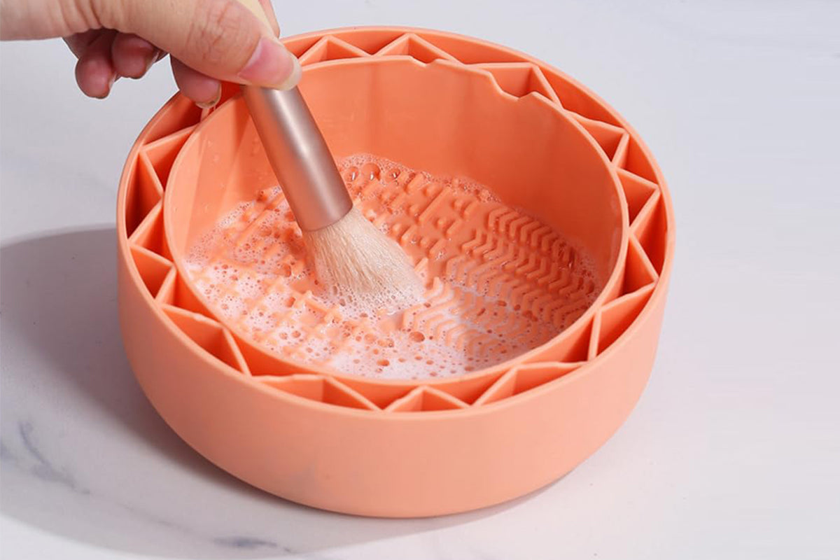 Makeup Brush Cleaning Mat With Brush Makeup Brush Cleaning Holder Bowl-Orange