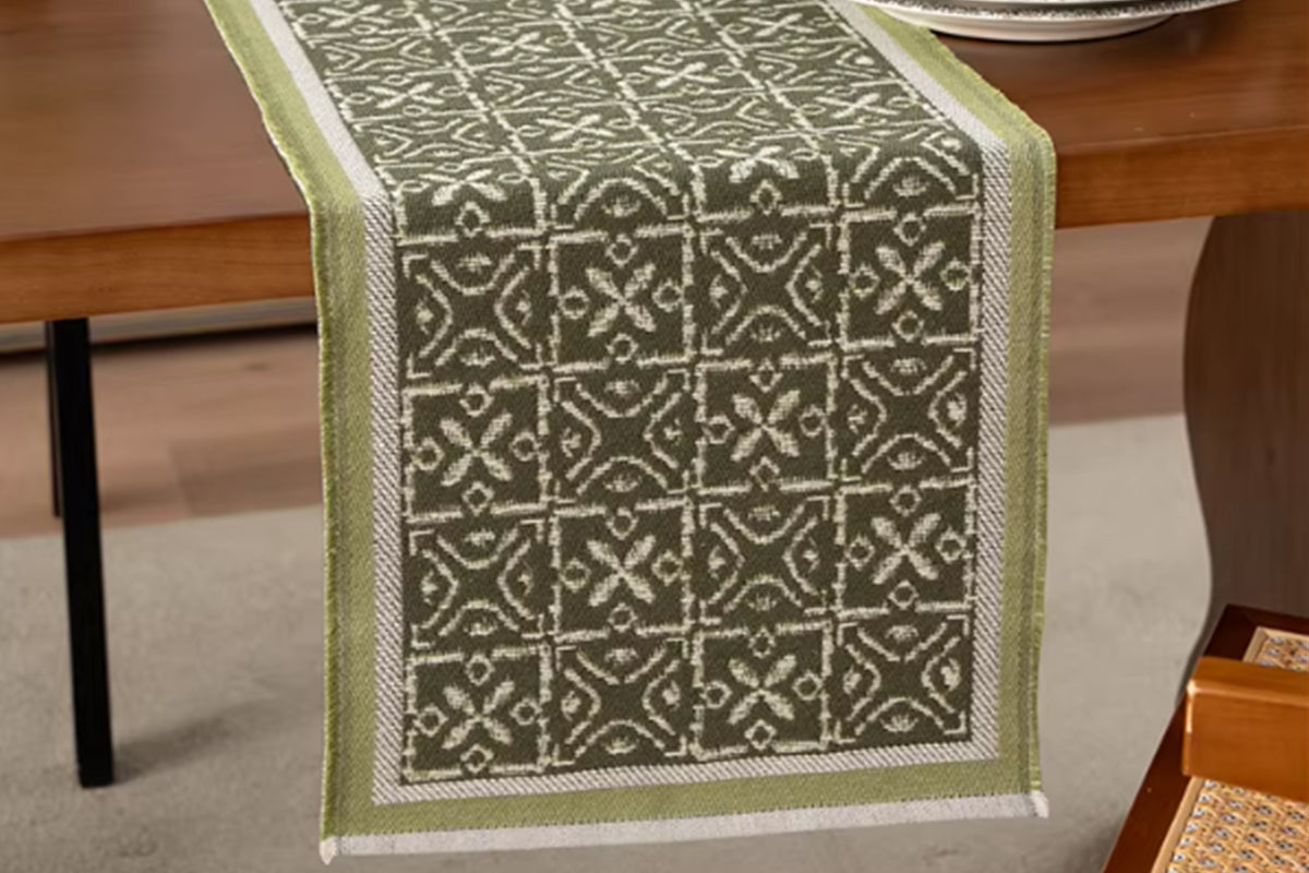 Heavy Rustic Table Runner Imitation Linen Braided Macrame Table Runner -Green