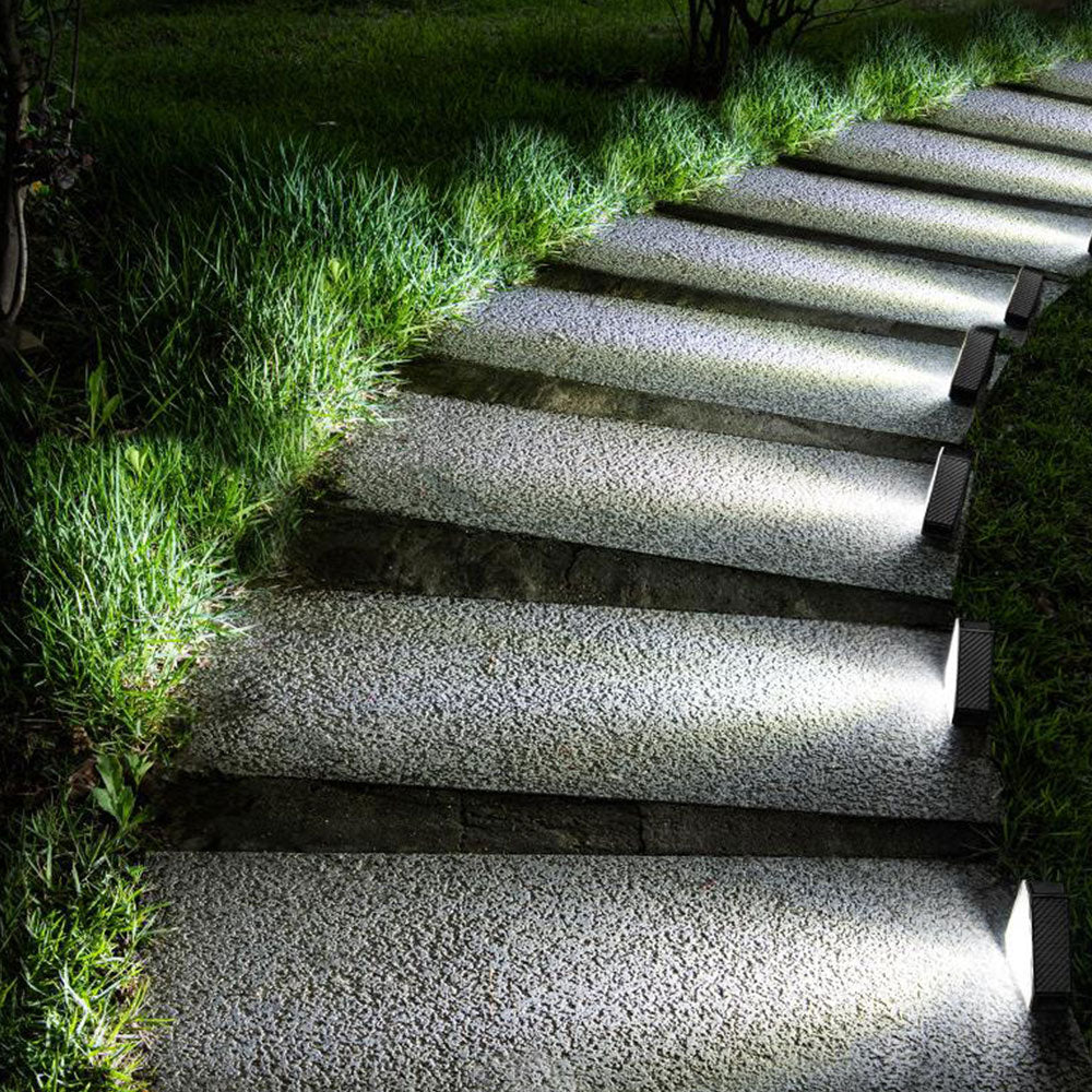 4Pcs Solar Triangle Stair Lights Outdoor Step Lights for Deck Front Porch Patio Decor White