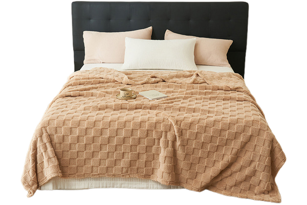 Soft Fleece Throw Blanket Checkered Jacquard Throw Blanket for Couch Bed-Brown