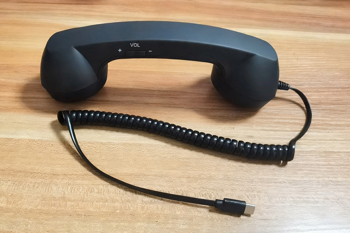 Retro Wired Handheld Telephone Handset with Microphone for Smartphones PC-Black
