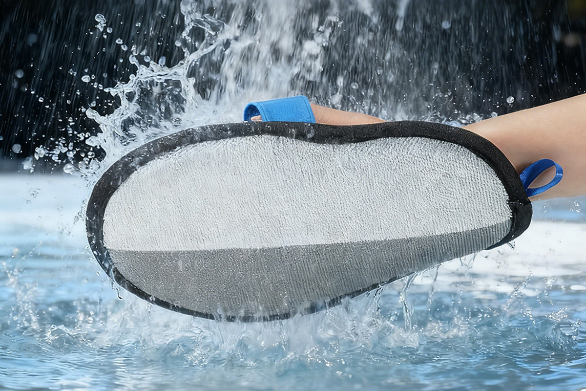 Pet Hair Removal Glove Reusable Electrostatic Grooming Mitt for Cats Dogs -Blue