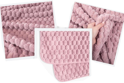 2 in 1 Jacquard Travel Pillow and Blanket Set Packable Travel Blanket for Airplane Car -Pink