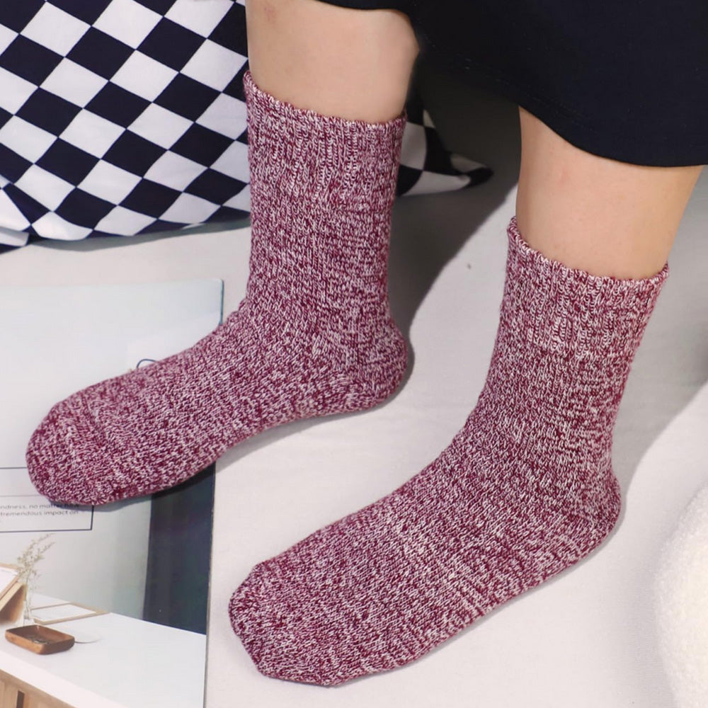 5 Pairs of Vintage Winter Socks Soft Warm Thick Crew Socks for Men Women Style 1