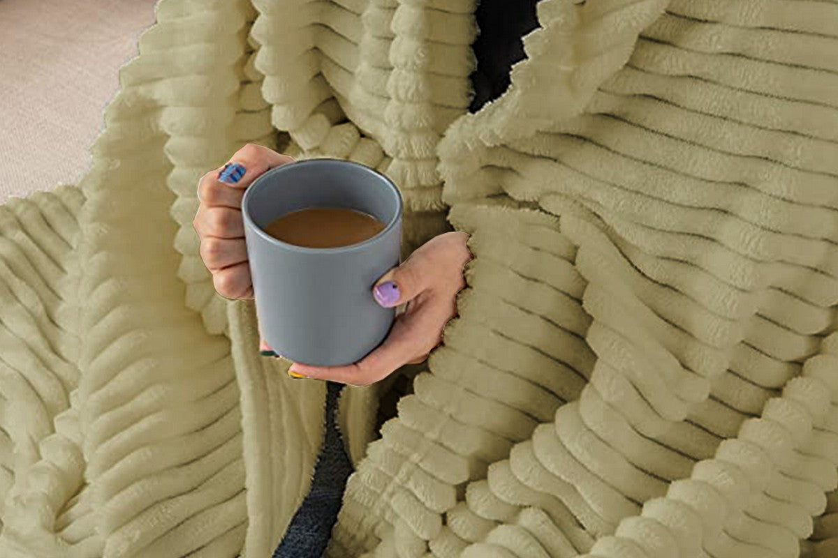 Super Soft Warm Flannel Plush Blankets Throws For Couch Sofa Bed-Green