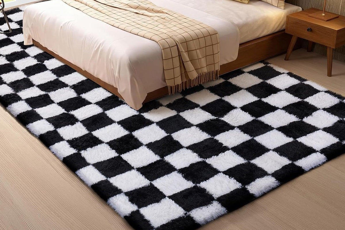 Checkered Plush Shaggy Rug Non Slip Carpet - Black
