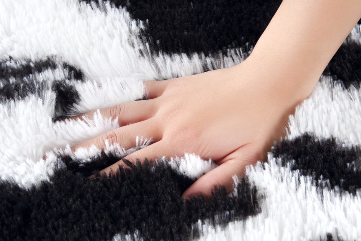 Plush Area Rug Soft Fluffy Carpet - White