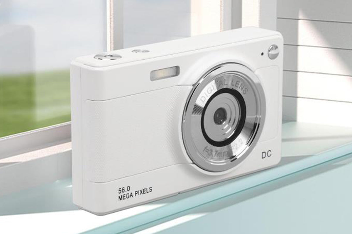 2.8 Inch Digital Camera 1080P Video Camera with 32GB Card 8X Zoom Anti Shake Compact Small Camera-White