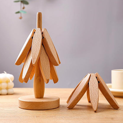 4Pcs Christmas Tree Coasters Wooden Tree Shape Trivets for Hot Dishes with Stand Light Brown