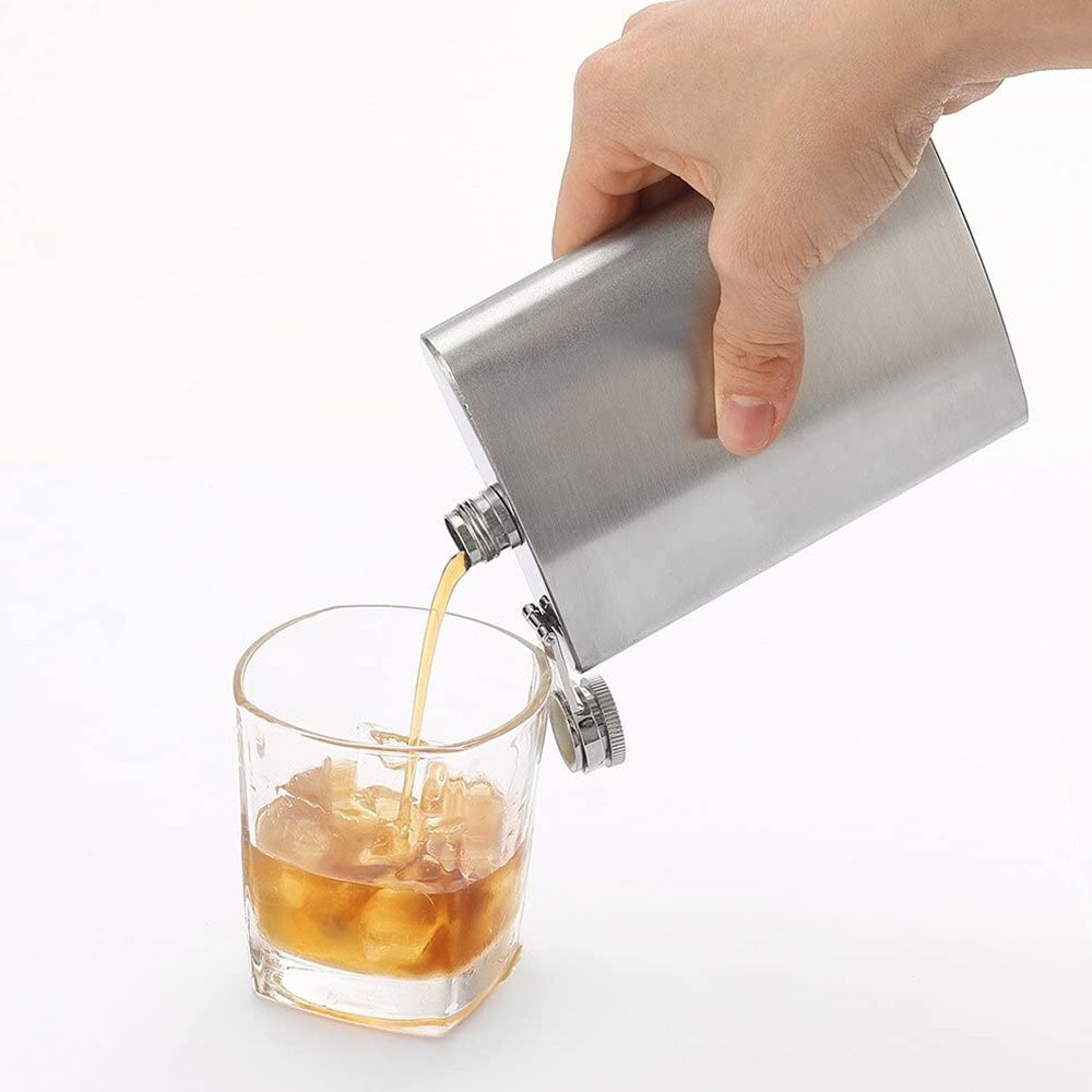 Stainless Steel Hip Flask Portable Leak Resistant Pocket Liquor Bottle