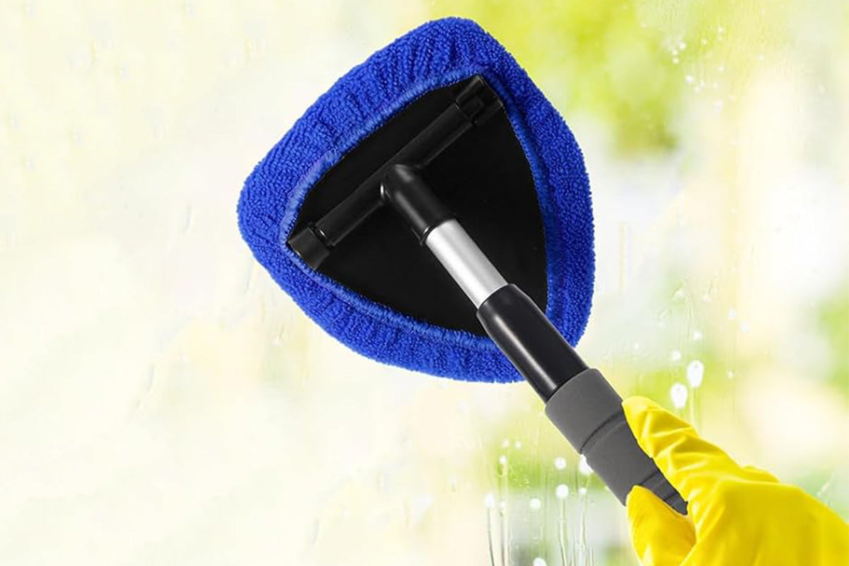 Car Window Cleaner with 4 Washable Microfiber Pads - Blue