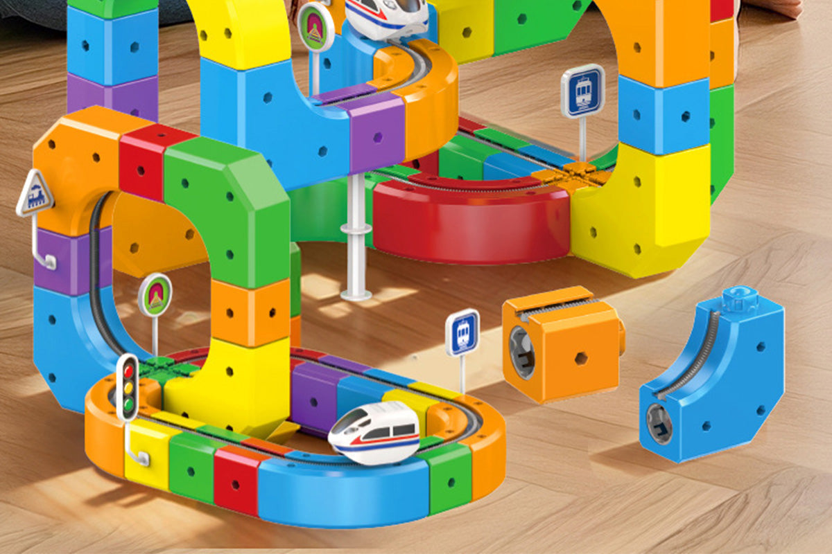 123Pcs Set Building Block Electric Train Set with Upside Down Racing