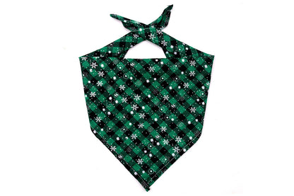 2Pcs Snowflakes Christmas Dog Bandana Buffalo Plaid Pet Scarf Dog Triangle Bandana-Wine red check snowflake and Green check snowflake