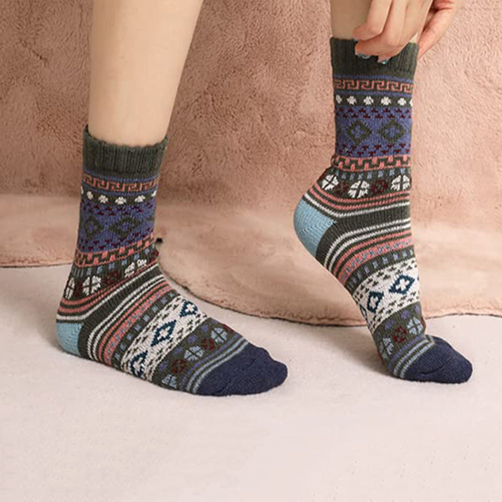 5 Pairs of Vintage Winter Socks Soft Warm Thick Crew Socks for Men Women Style 3
