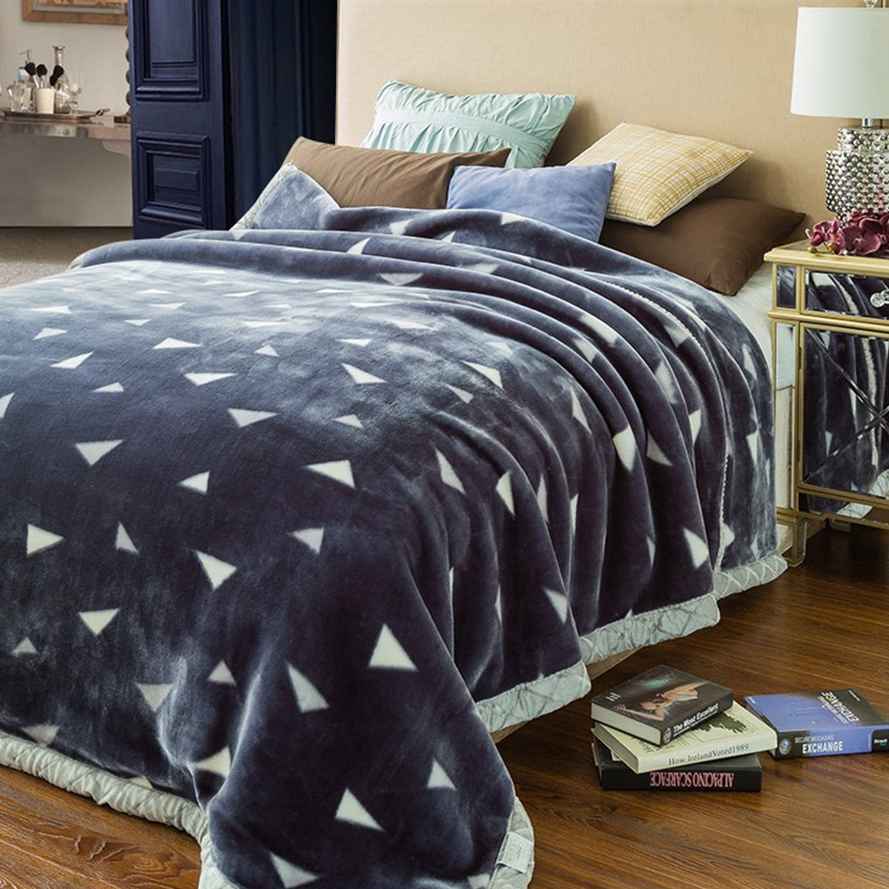 Soft Queen Size Blanket Double-Sided Winter Warm Quilt Throw Blanket Style 2