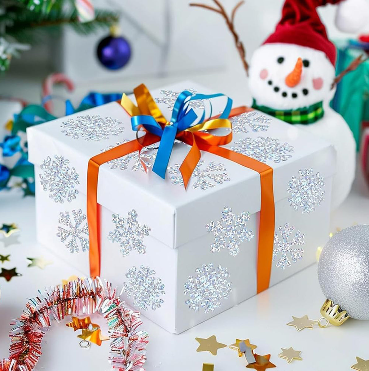 2 Rolls of 500 Christmas Holographic Stickers 3cm Diameter - Snowflake